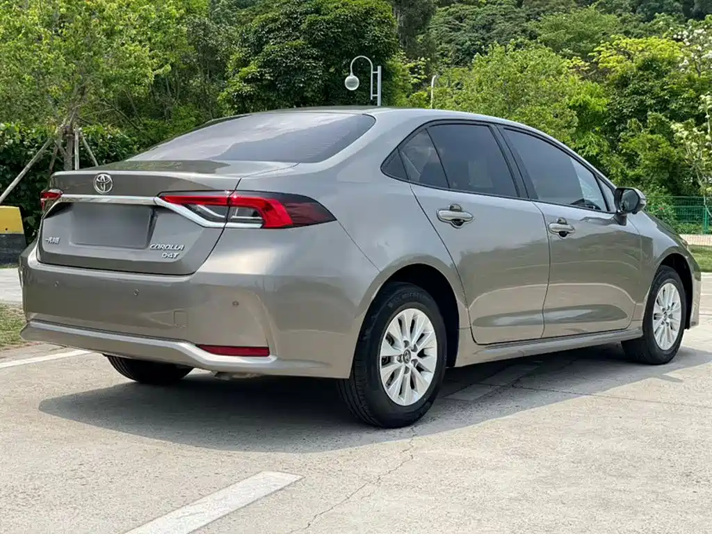 Toyota Corolla 2021 — фото 20