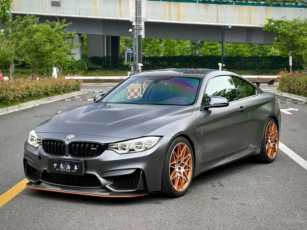 BMW M4 2017 — фото 1
