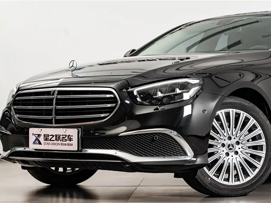 Mercedes-Benz E-Class 2023 — фото 3