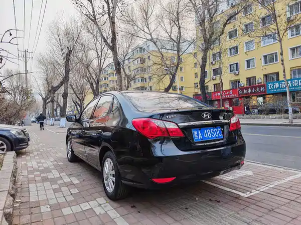 Hyundai Yuedong 2015