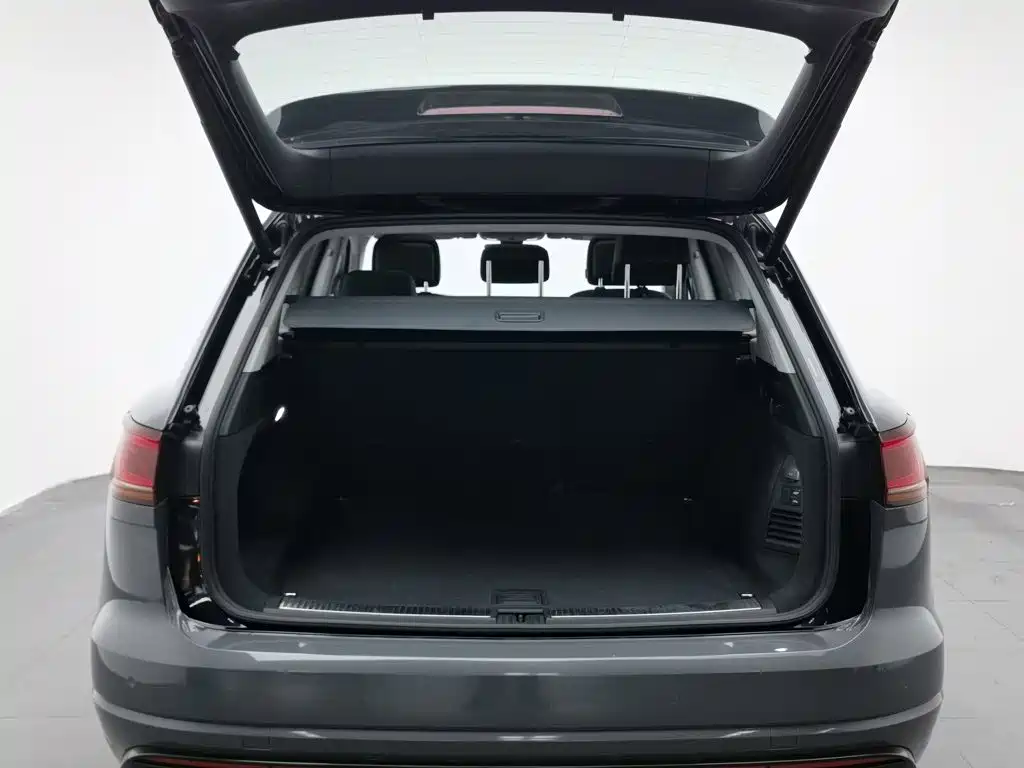 Volkswagen Touareg 2021 — фото 16