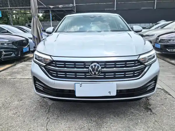 Volkswagen Sagitar 2023