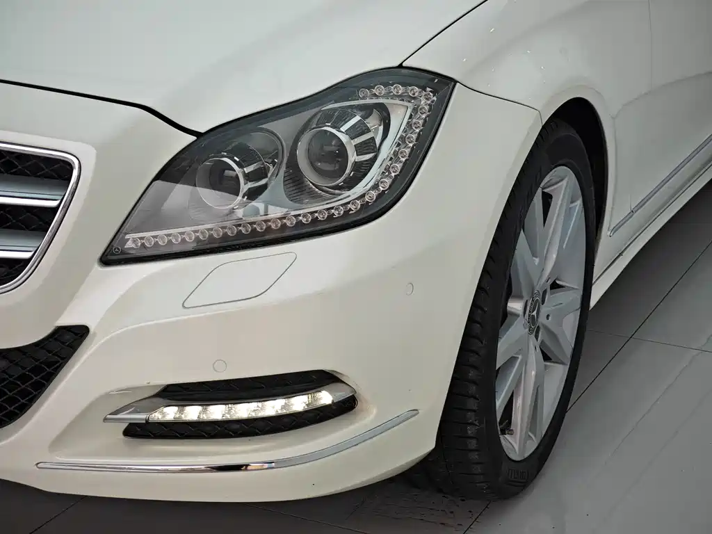 Mercedes-Benz CLS 2013 — фото 29