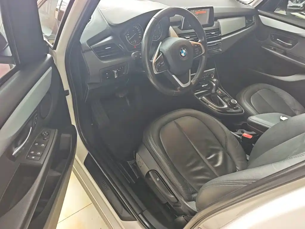 BMW 2 Series Gran Tourer 2018 — фото 16