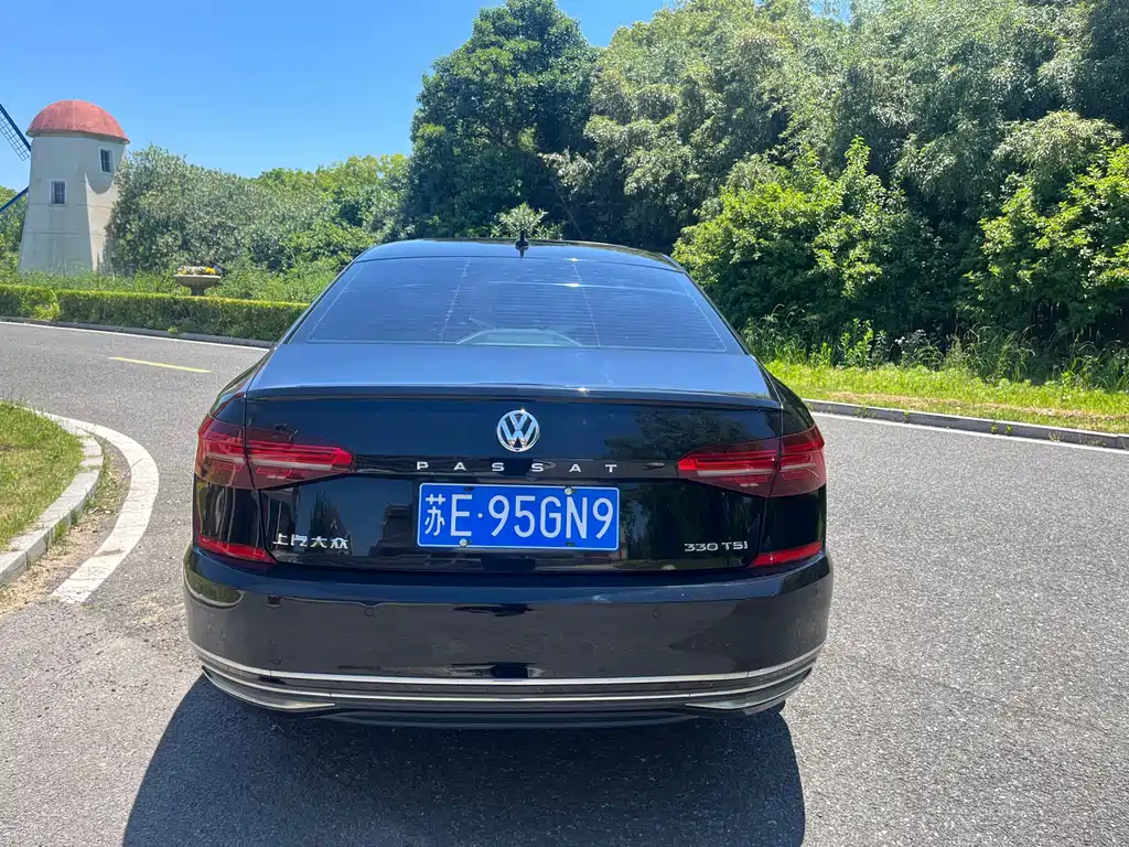 Volkswagen Passat 2019 — фото 6