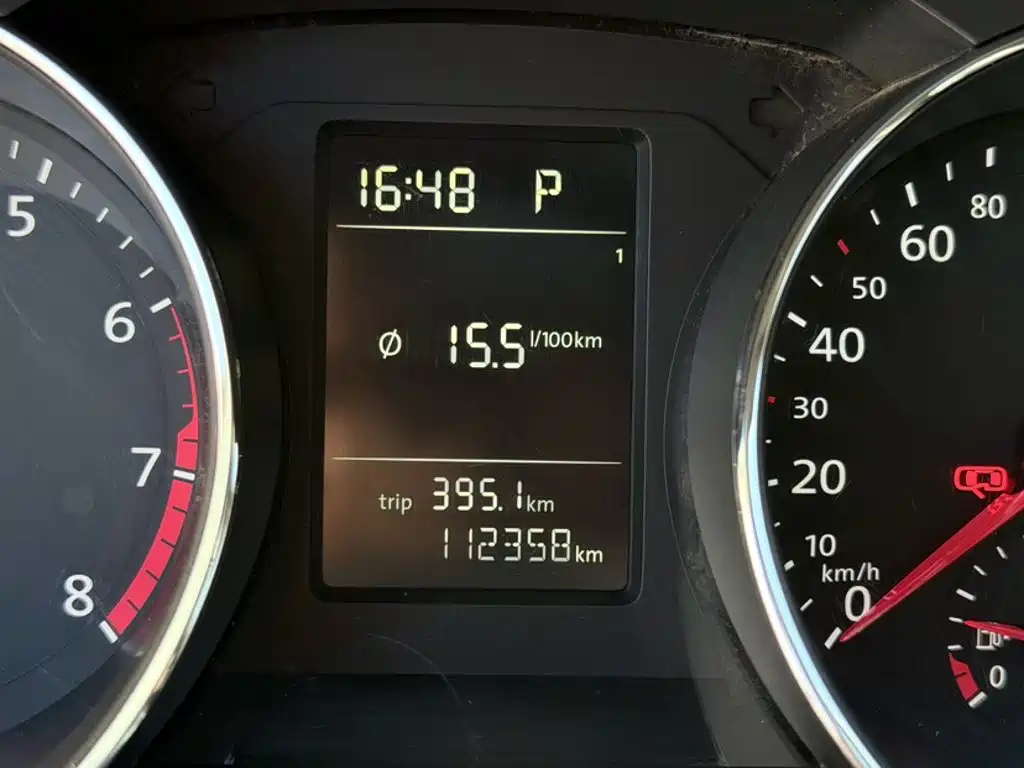 Volkswagen Sagitar 2016