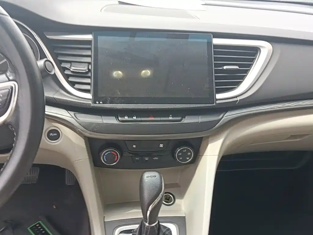 Buick Excelle 2018 — фото 13