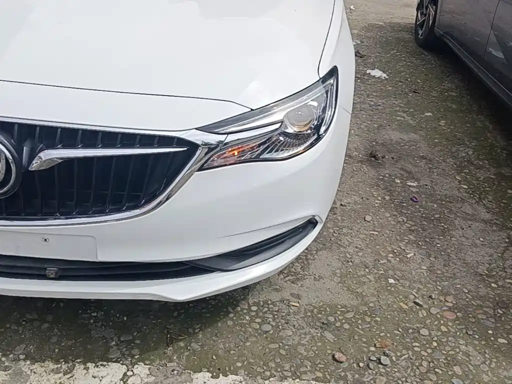 Buick Excelle 2018 — фото 24