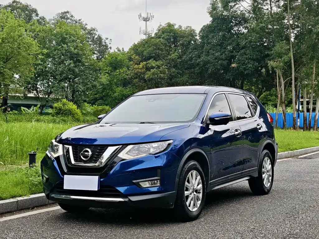 Nissan X-Trail 2018 — фото 1
