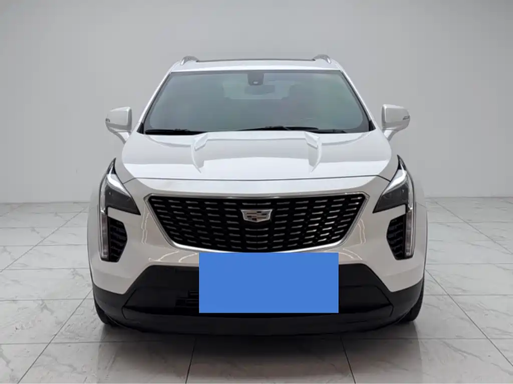 Cadillac XT4 2021 — фото 2