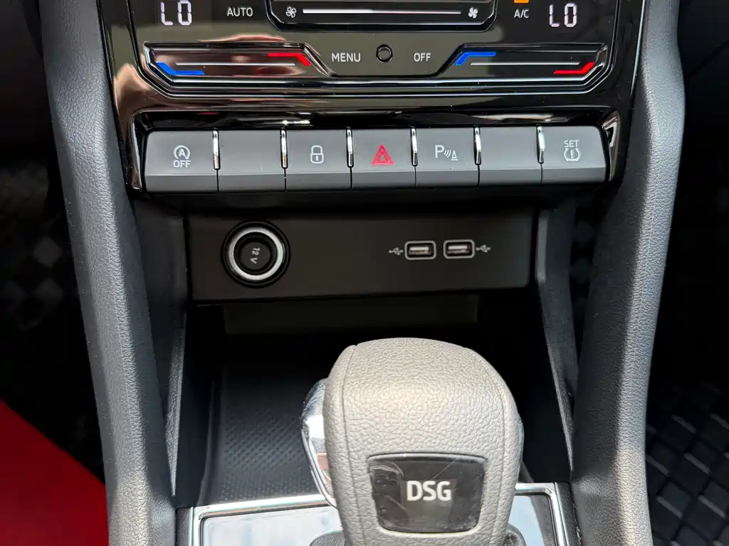 Skoda Karoq 2022 — фото 27