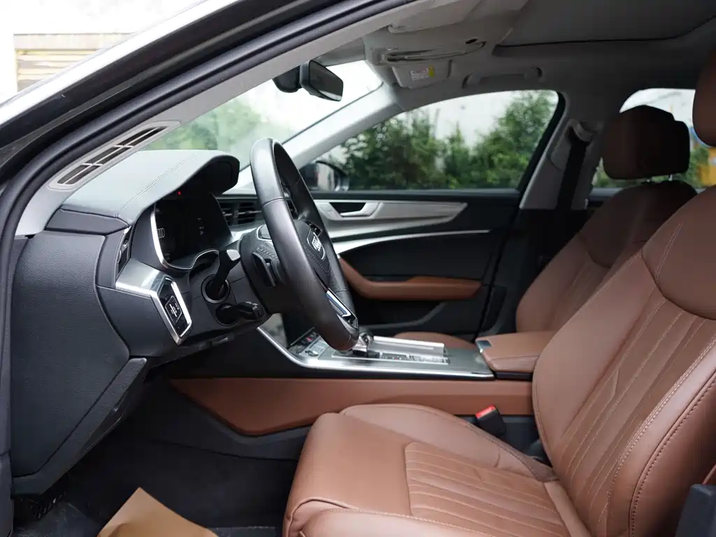 Audi A6L 2023