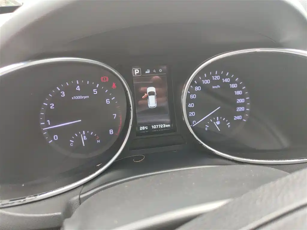 Hyundai Santa Fe 2018 — фото 15
