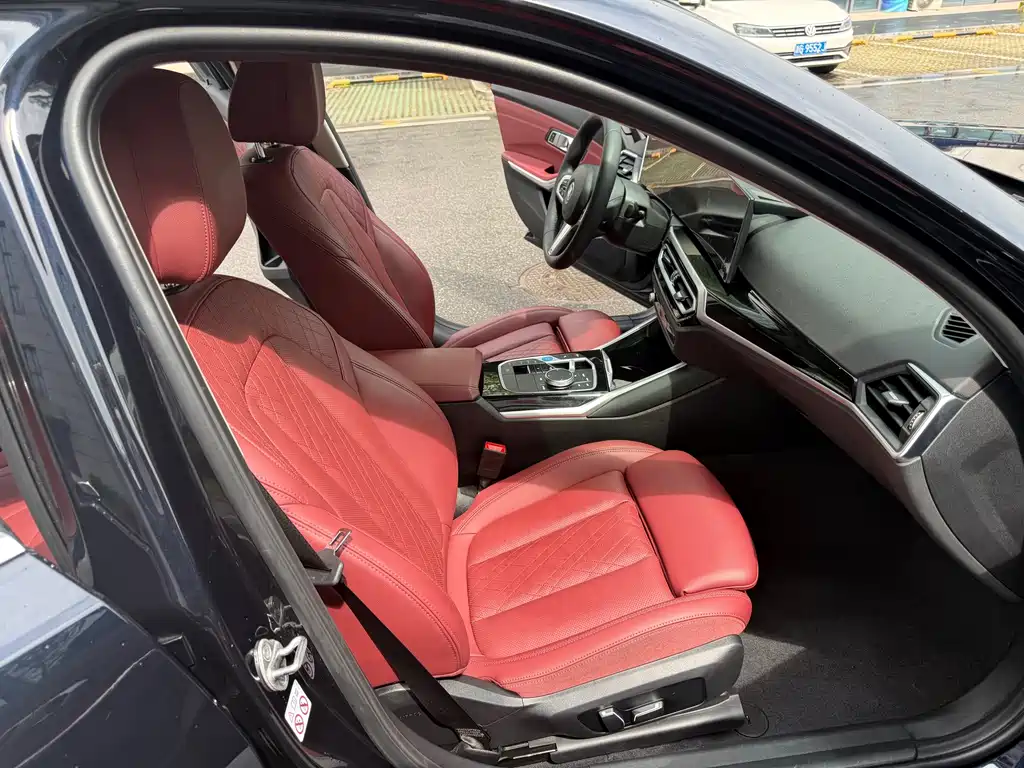 BMW i3 2024 — фото 11