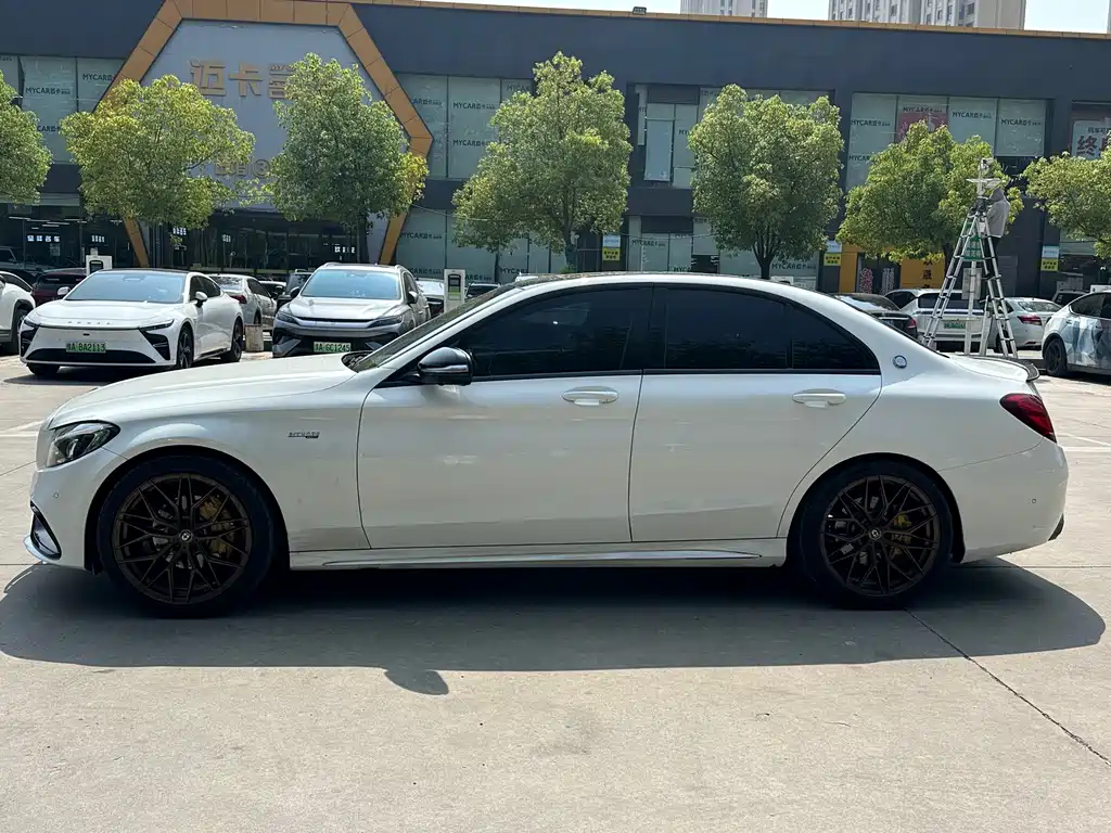 Mercedes-Benz C-Class 2017