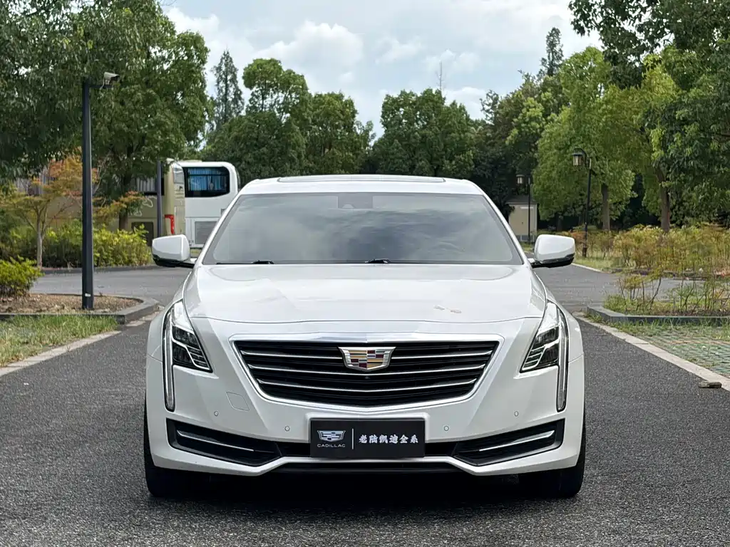 Cadillac CT6 2018 — фото 2