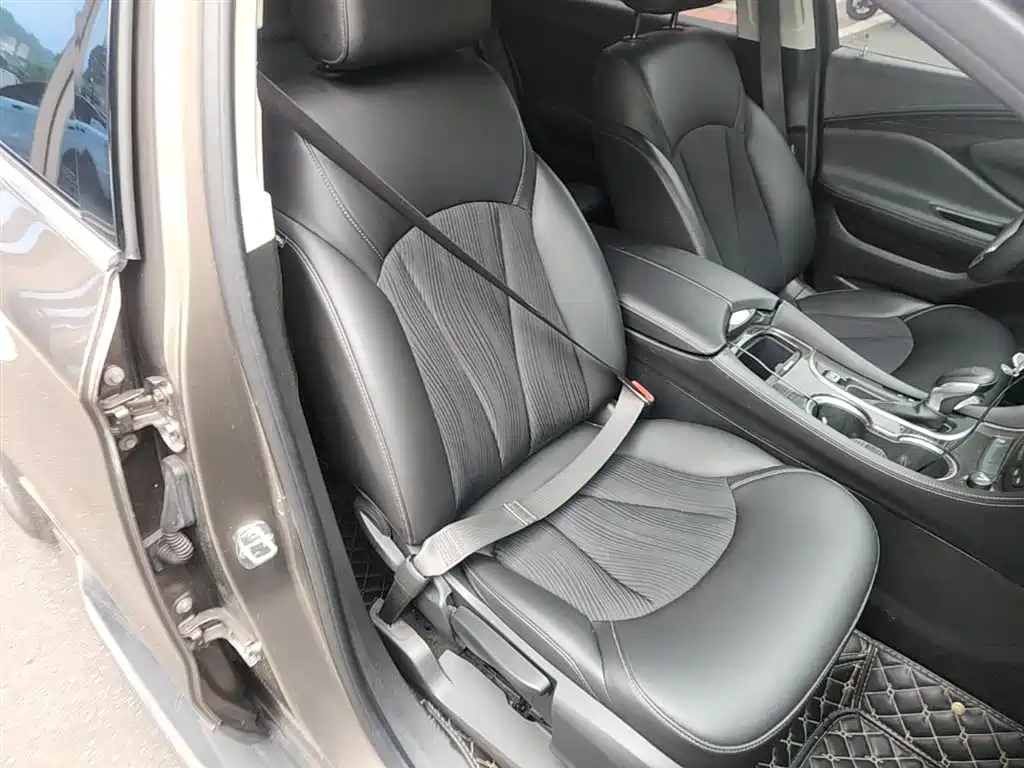 Buick Envision Plus 2019 — фото 25