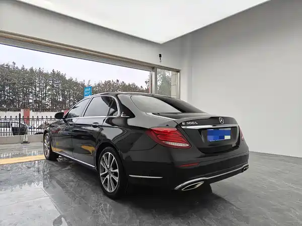 Mercedes-Benz E-Class 2018