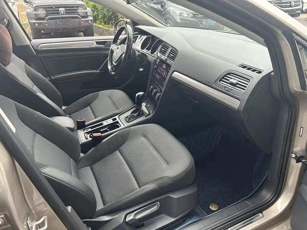 Volkswagen Golf 2020