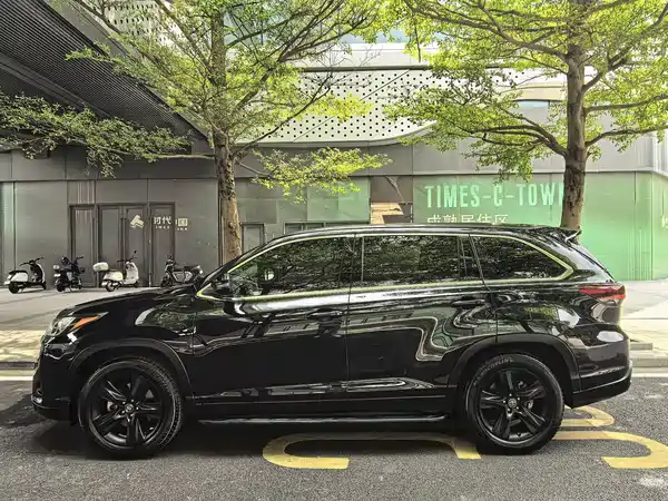 Toyota Highlander 2018