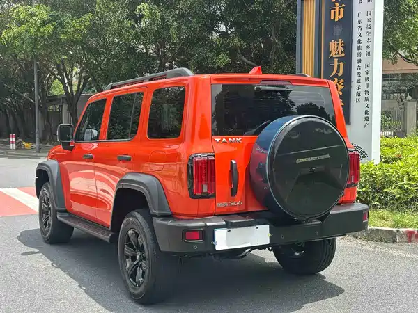 Tank 300 2021