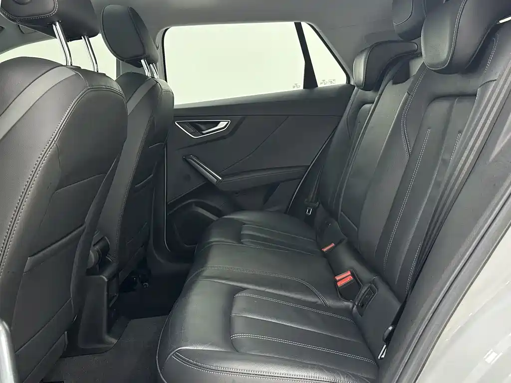 Audi Q2L 2022