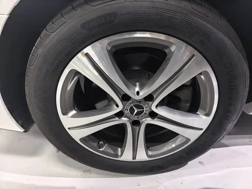 Mercedes-Benz C-Class 2022