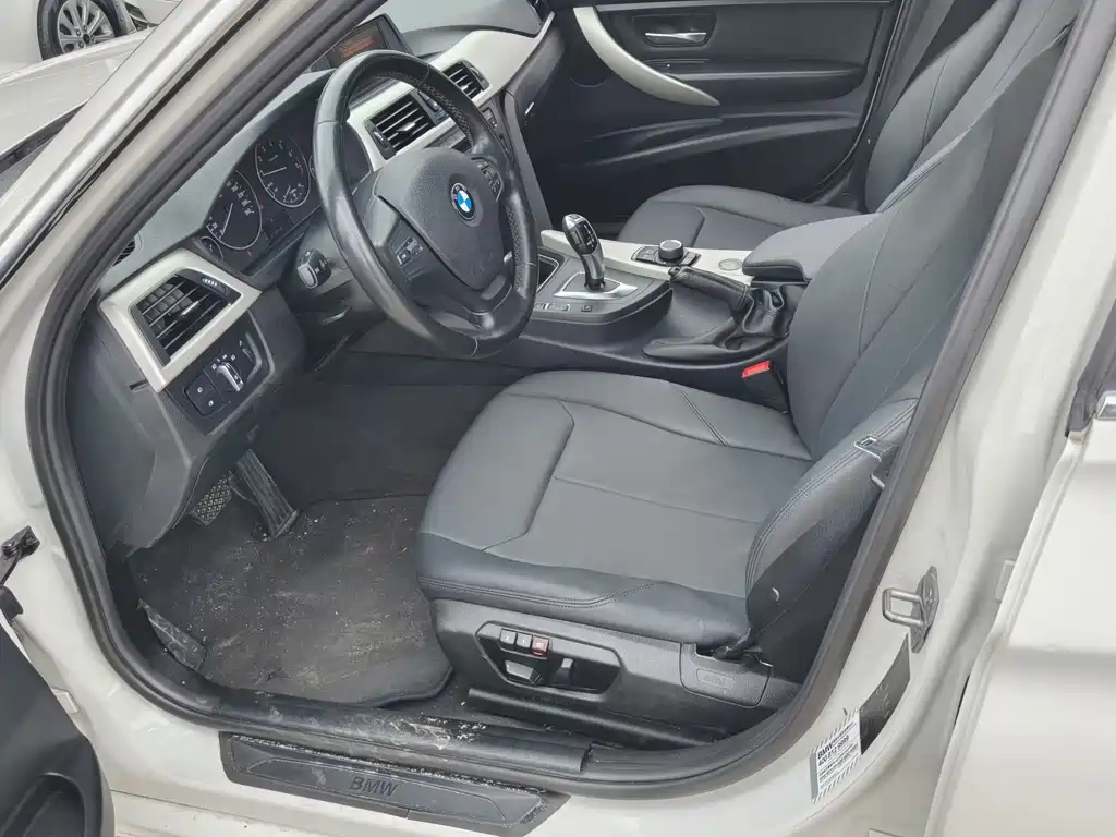 BMW 3 Series 2015 — фото 2