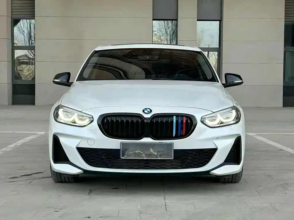 BMW 1 Series 2023