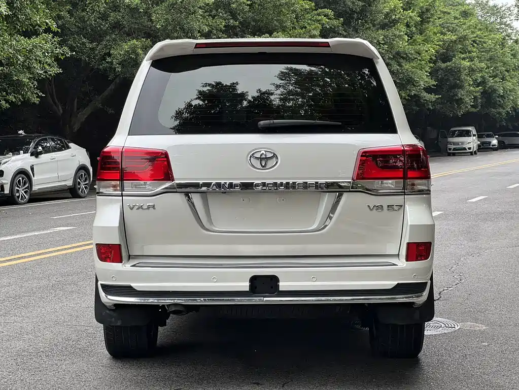 Toyota Land Cruiser 2019 — фото 4