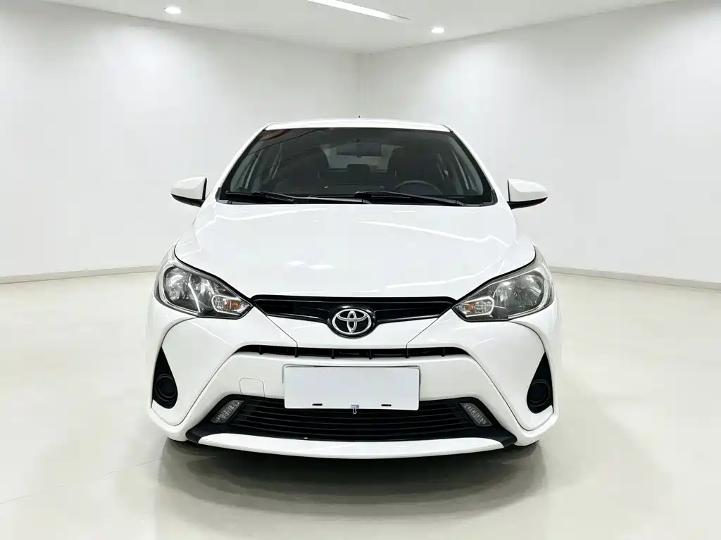 Toyota Yaris L 2019 — фото 2