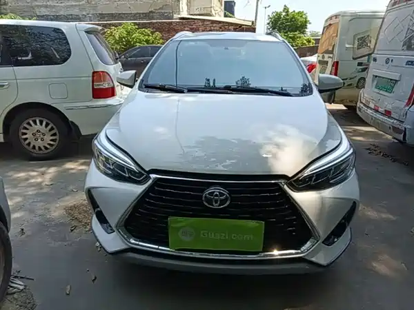 Toyota Yaris L 2021