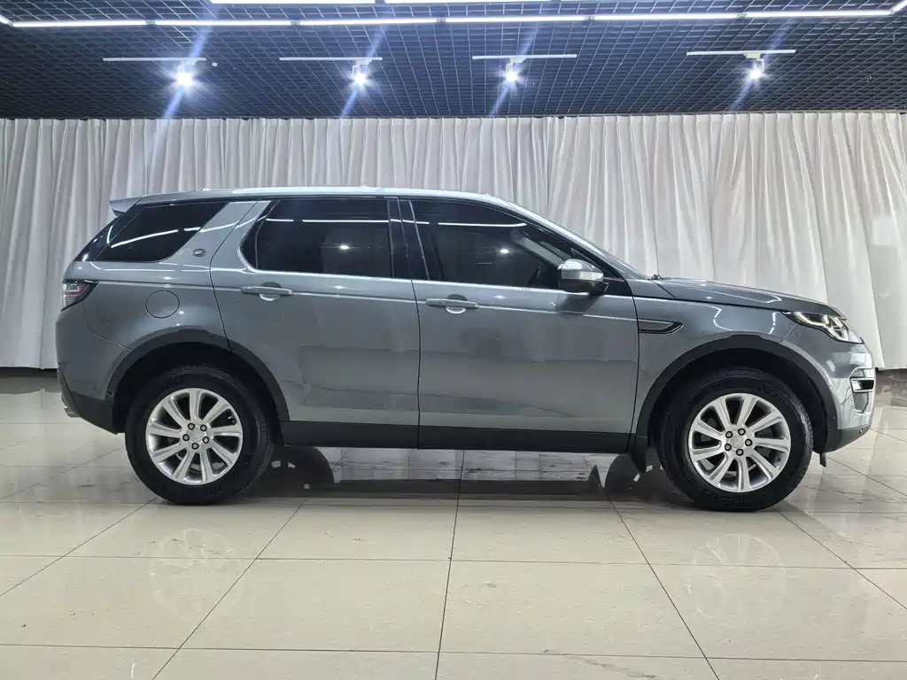 Land Rover Discovery Sport 2019 — фото 7