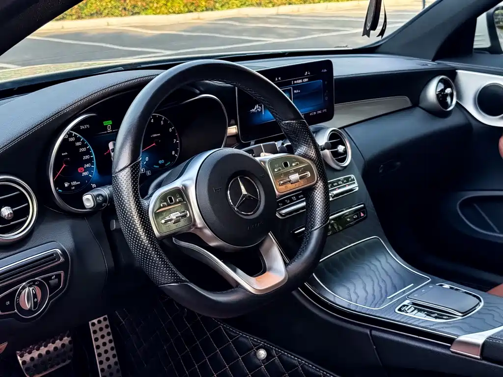 Mercedes-Benz C-Class 2021 — фото 6