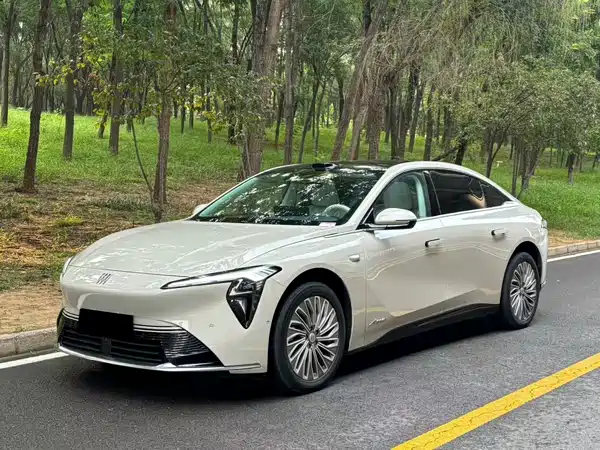 Buick Zhijing L7 2025