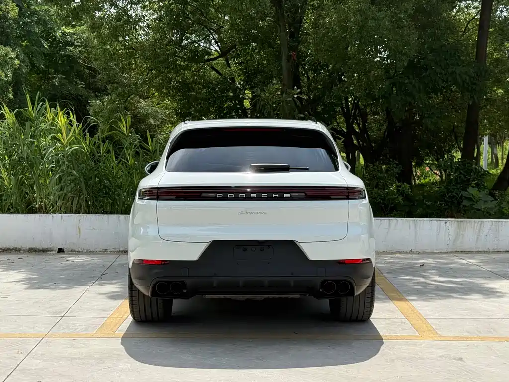 Porsche Cayenne 2024