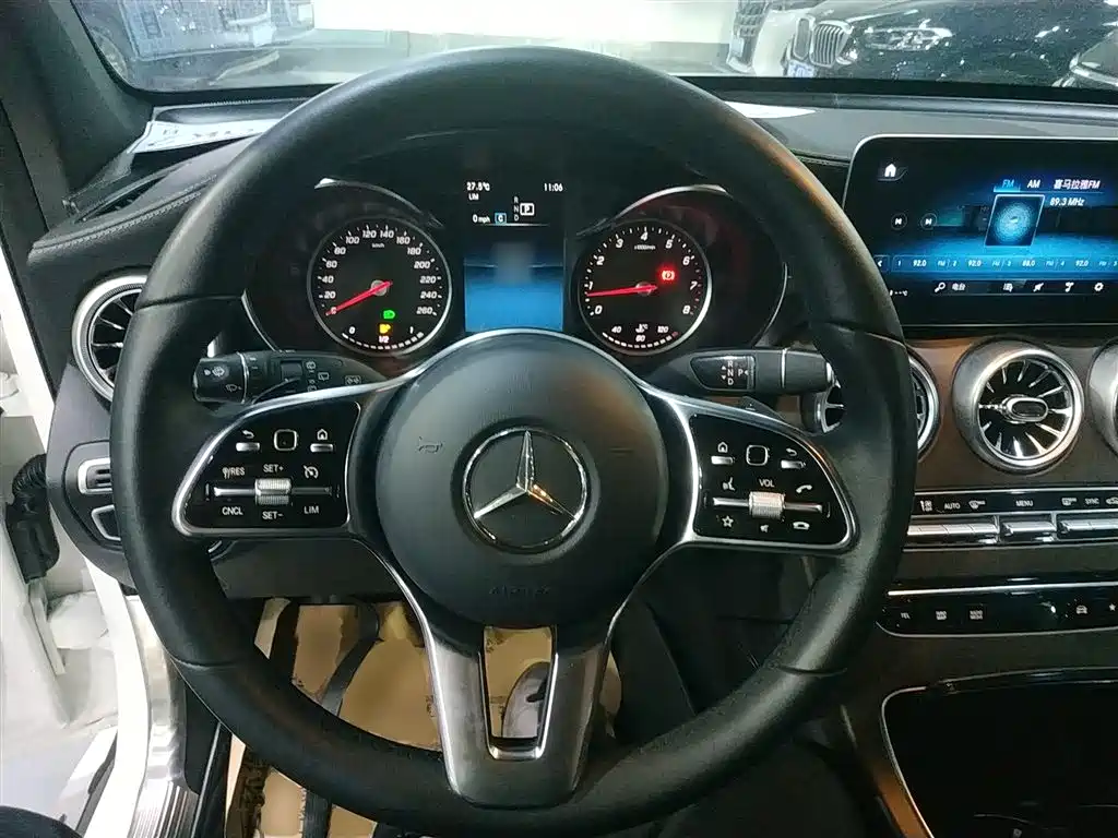 Mercedes-Benz GLC 2020 — фото 11