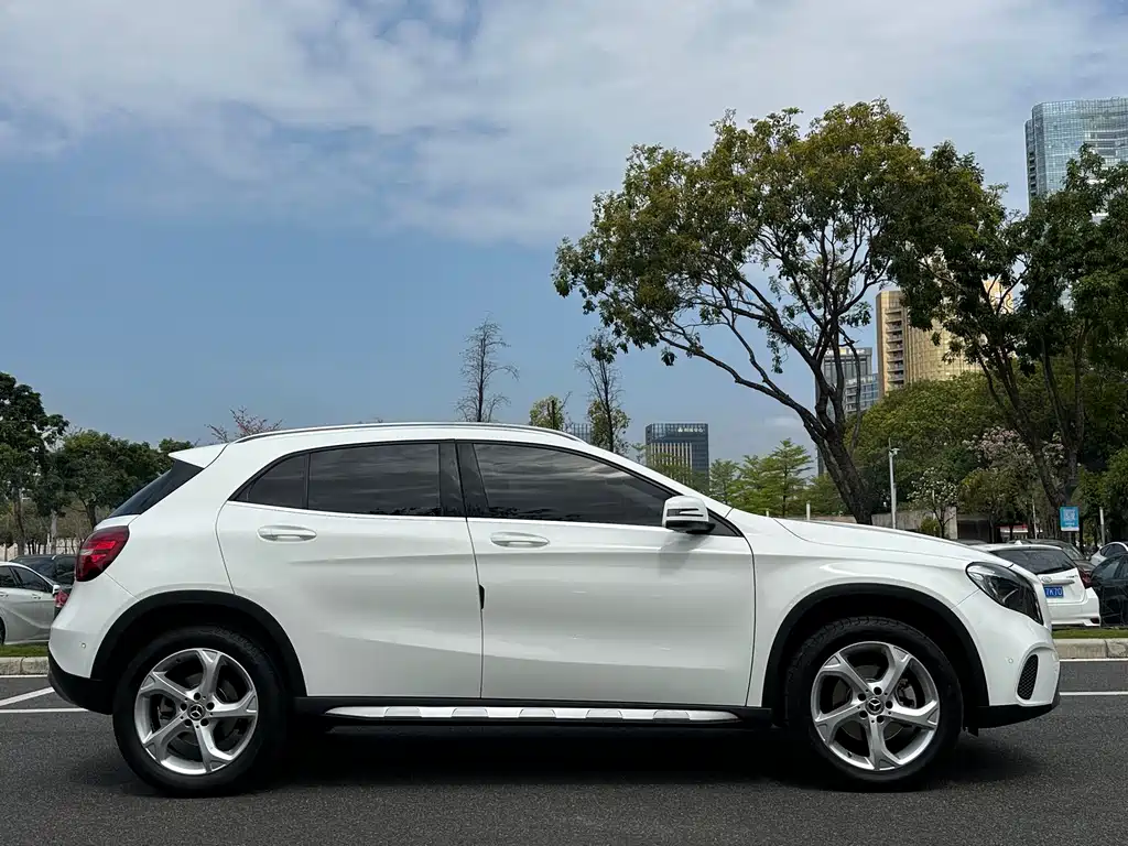 Mercedes-Benz GLA 2019 — фото 15