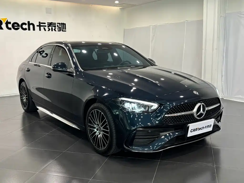 Mercedes-Benz C-Class 2024