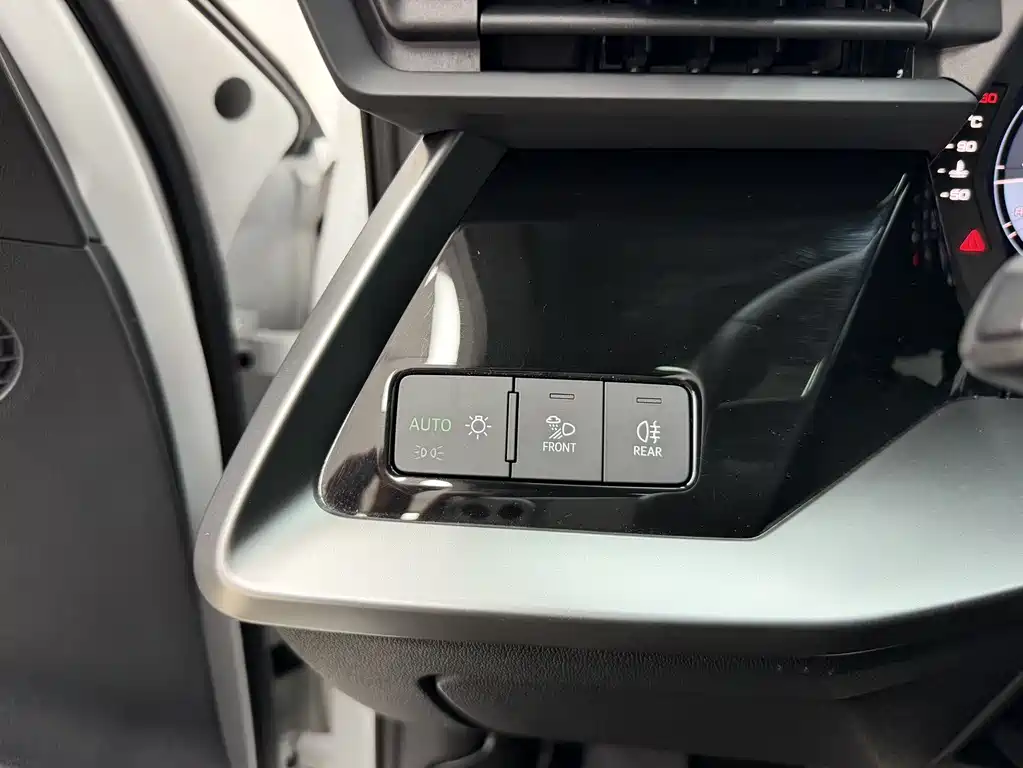 Audi A3 2023 — фото 14