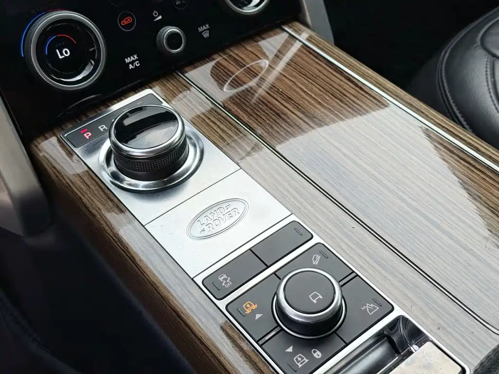Land Rover Range Rover 2018 — фото 10