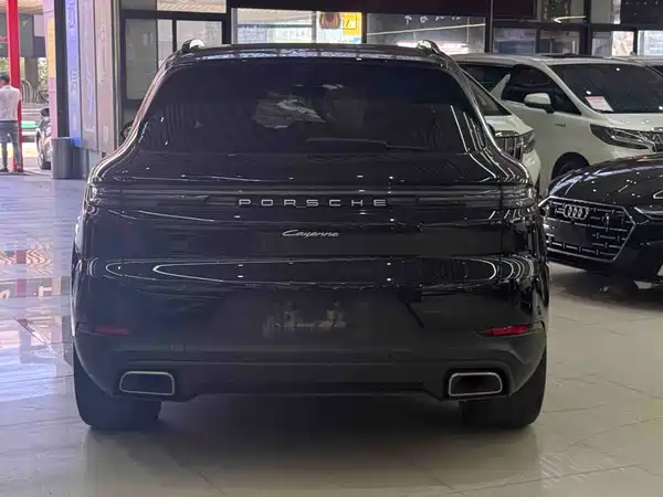 Porsche Cayenne 2024