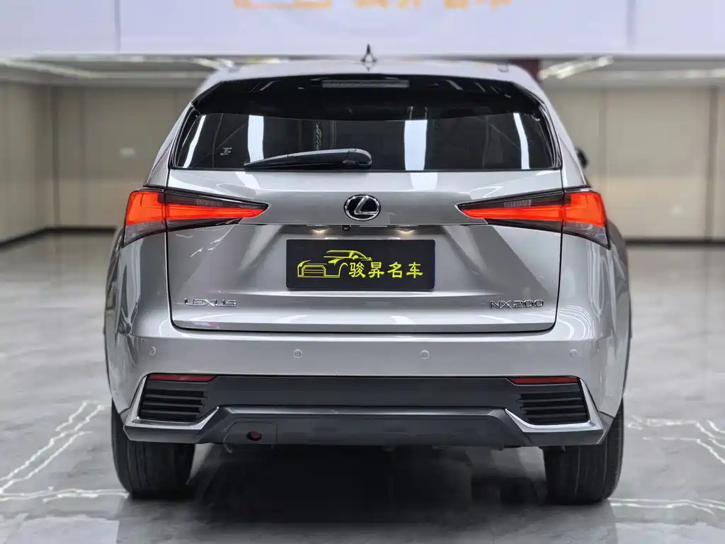 Lexus NX 2019 — фото 5