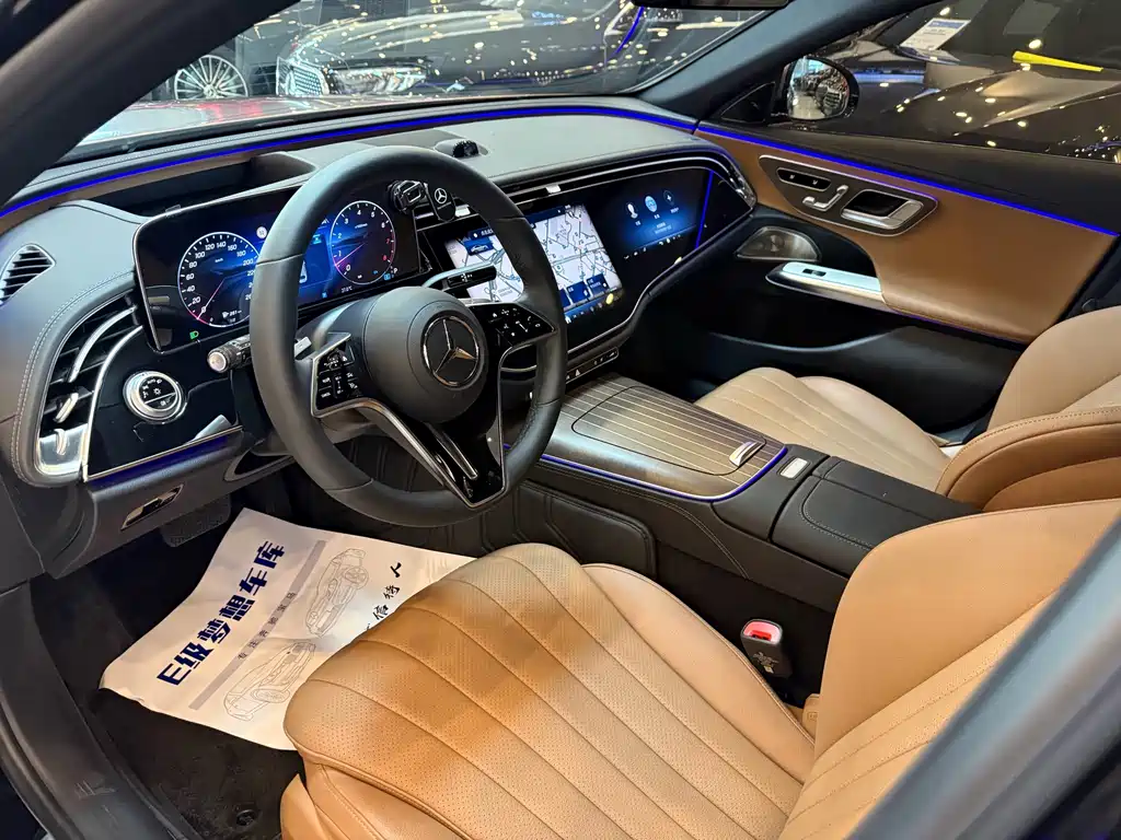 Mercedes-Benz E-Class 2024 — фото 12