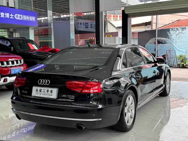 Audi A8 2013