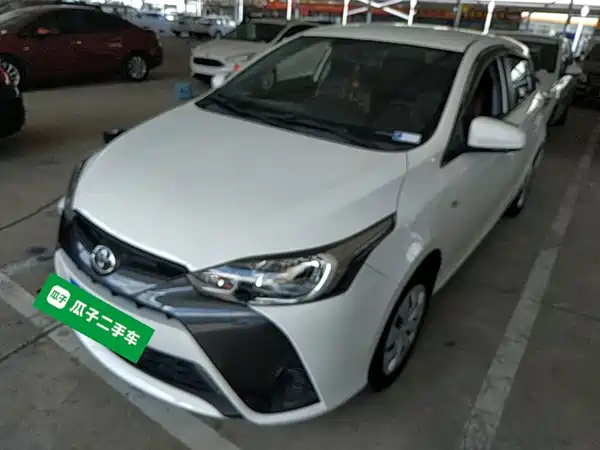 Toyota Yaris L 2022