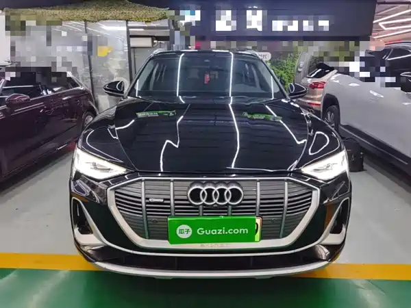 Audi e-tron 2023