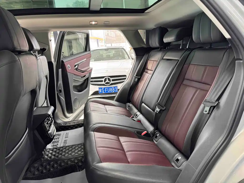 Land Rover Evoque 2022 — фото 8