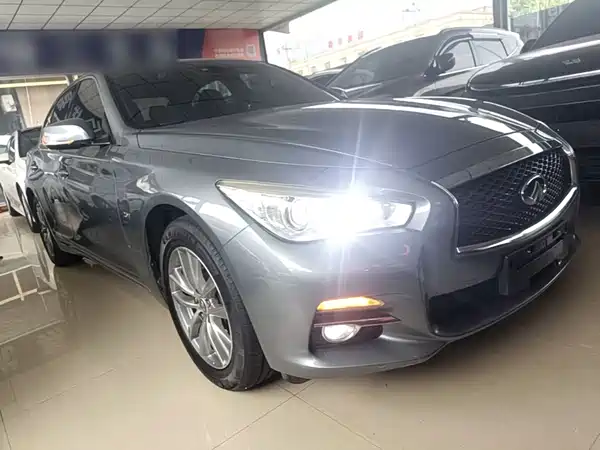 Infiniti Q50L 2017