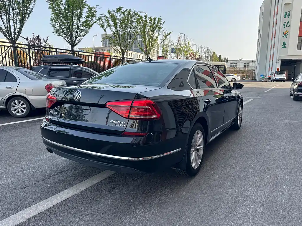Volkswagen Passat 2019 — фото 4